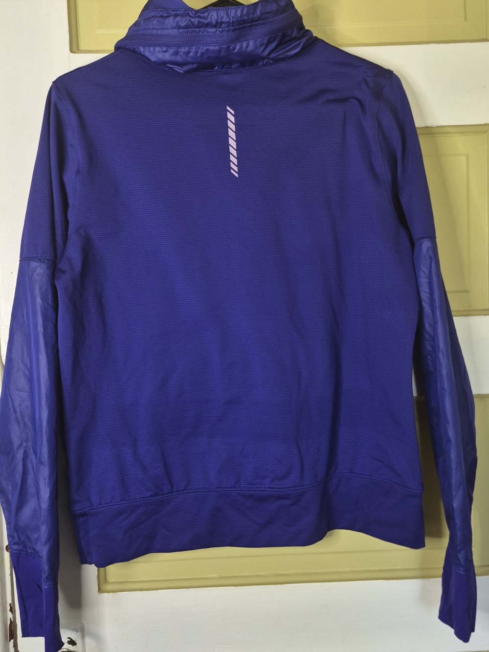 Women's Under Armour Cold Gear Run Reflective Hoodie Medium - Picture 2 of 11